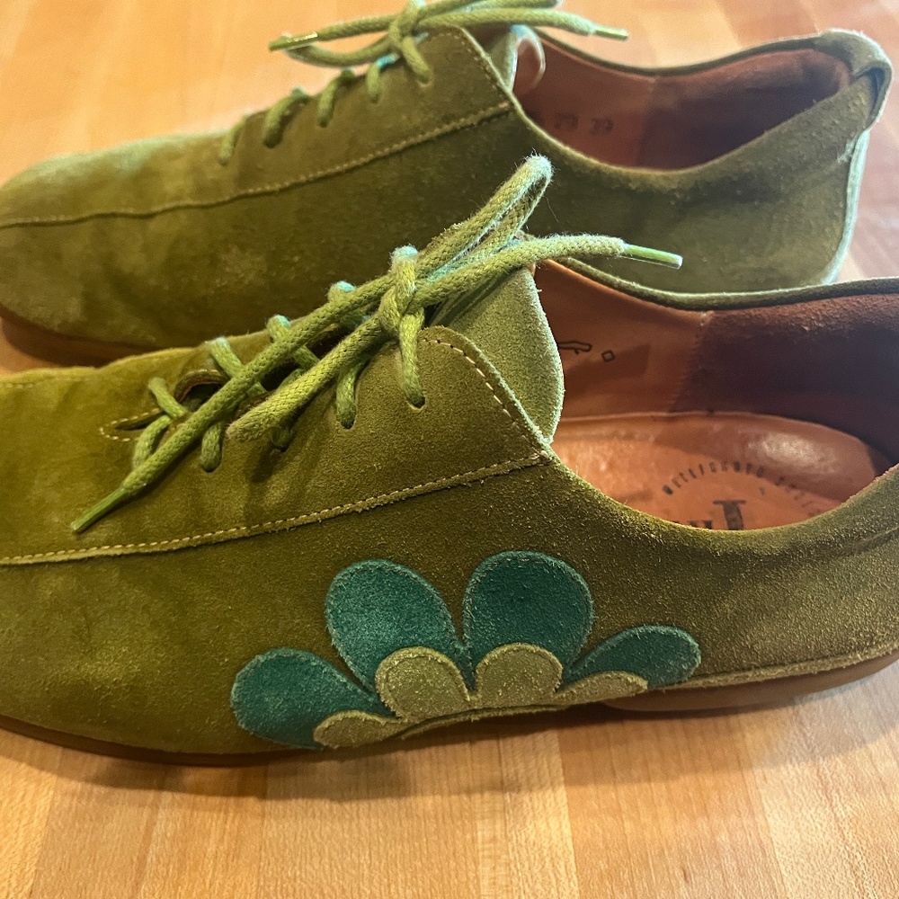 THINK! brand, brushed leather sporty